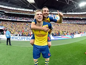 Arsenal: Per Mertesacker and Santi Cazorla Celebrate FA Cup Victory