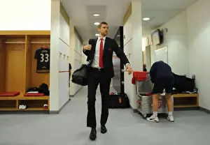 Arsenal V Chelsea 2015-16 Prints: Arsenal: Per Mertesacker's Calming Presence in the Home Changing Room Before Arsenal vs Chelsea (2015-16)