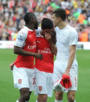 Arsenal V Aston Villa 2015-16 Prints: Arsenal: Mikel Arteta's Emotional Victory Celebration with Team (2015-16)