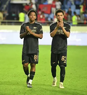 Arsenal and Olympique Lyonnais Clash in Dubai Super Cup: Fans Celebrate
