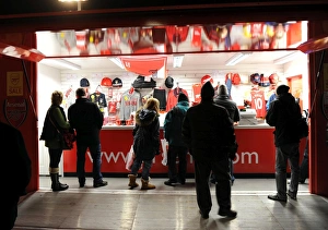 Arsenal outlet on the podium. Arsenal 3: 1 Chelsea. Barclays Premier League