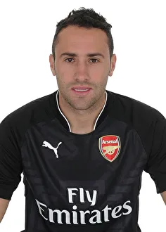 <b class=qtipBold><figcaption>Arsenal Photocall</figcaption></b><br>LONDON, ENGLAND - AUGUST 07: David Ospina of Arsenal. Emirates Stadium on August 7, 2014 in London, England. (Photo by Stuart MacFarlane/Arsenal FC via Getty Images) David Ospina<br><em>© 2014 The Arsenal Football Club Plc</em> Arsenal Photocall