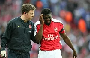 Arsenal v Chelsea FA Cup 2008-09 Collection: Arsenal physio Colin Lewin with Kolo Toure