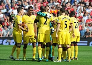 The Arsenal player line up before the match. Liverpool 1: 1 Arsenal, Barclays Premier League
