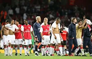 The Arsenal players celebrate after the match Arsenal 3: 0 Sparta Prague