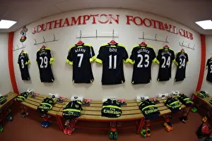 Southampton V Arsenal 2016-17 Prints: Arsenal Pre-Match Changing Room: Southampton vs Arsenal (Premier League 2016-17)