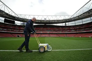Arsenal: Readying the Emirates Pitch for Swansea City (2015-16)