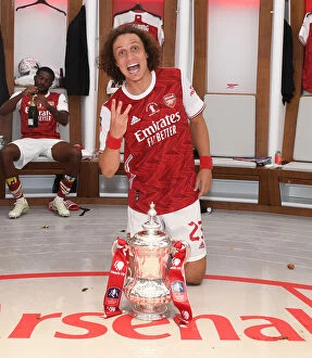Images Dated 2nd August 2020: Arsenal Reclaim FA Cup Title in Empty Wembley: Arsenal vs. Chelsea (2020)