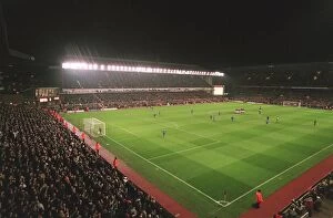Images Dated 6th January 2006: Arsenal Stadium during the match, photographed from the South East corner