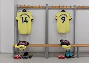 Brighton And Hove Albion V Arsenal 2021-22 Prints: Arsenal Stars Aubameyang and Lacazette Prepare for Brighton Clash (2021-22)