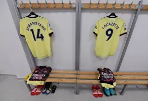 Arsenal Stars Aubameyang and Lacazette Ready for Battle: Brighton Showdown (2021-22)
