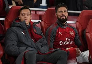 Arsenal v West Bromwich Albion 2017-18 Collection: Arsenal Stars Mesut Ozil and Olivier Giroud Before Match vs West Bromwich Albion (2017-18)