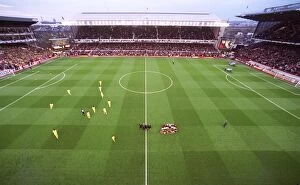 Arsenal have their team group picture taken before the match, the last floodlit match at Highbury