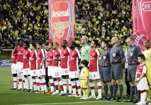Villarreal v Arsenal 2008-9 Collection: The Arsenal team line up before the match