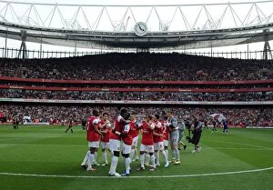 Arsenal v Liverpool 2010-2011 Collection: Arsenal team before the match. Arsenal 1: 1 Liverpool. Barclays Premier League