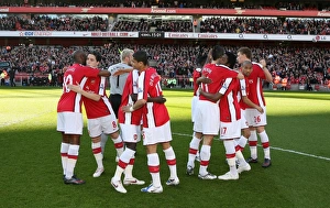 Arsenal V Sunderland 2008-9 Prints: The Arsenal team prepare for the match