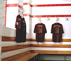 Arsenal Team Unity: Gathering for Victory in the Home Changeroom, Highbury, London, 2006