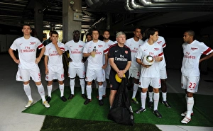The Arsenal team wait in the tunnel before warm up. Legia Warsaw 5: 6 Arsenal
