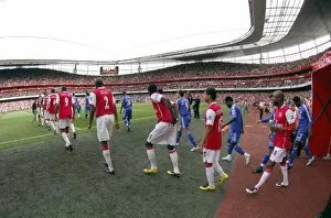 Images Dated 21st May 2007: Arsenal team walk out of the tunnel before the match