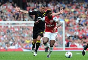 Images Dated 24th September 2011: Arsenal Thrash Bolton 3-0: Alex Song Shines