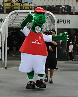 Malaysia XI V Arsenal Prints: Arsenal Thrashes Malaysia XI 4-0 at Bukit Jalil Stadium, Kuala Lumpur (13/7/2011)