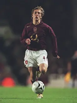Arsenal Triumphs 3-0 Over Reading in Carling League Cup at Highbury