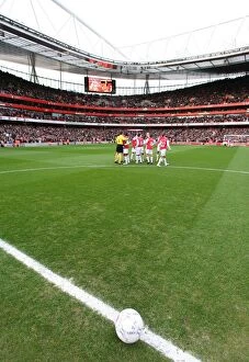 Images Dated 28th January 2008: Arsenal Triumphs 3:0 Over Newcastle United in FA Cup Fourth Round at Emirates Stadium, 2008