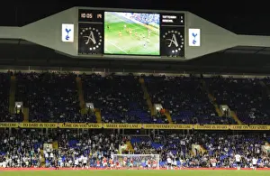 Arsenal Triumphs Over Tottenham Hotspur 4-1 in Carling Cup Third Round