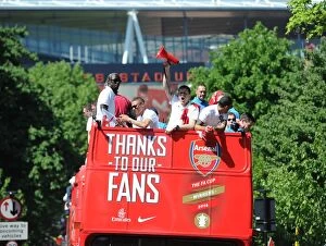 Arsenal Trophy Parade 2014 Collection: Arsenal Trophy Parade. Islington, 18 / 5 / 14. Credit : Arsenal Football Club / David Price