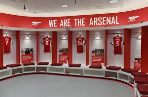 Arsenal: Unity and Focus in the Changing Room before Arsenal vs. Southampton (Premier League 2021-22)