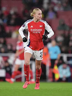 Arsenal Women V Aston Villa Women 2024-25 Prints: Arsenal v Aston Villa - Barclays Women's Super League