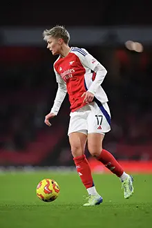 Arsenal Women V Aston Villa Women 2024-25 Prints: Arsenal v Aston Villa - Barclays Women's Super League