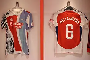 Arsenal Women V Aston Villa Women 2024-25 Prints: Arsenal v Aston Villa - Barclays Women's Super League