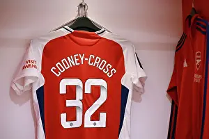 Arsenal Women V Aston Villa Women 2024-25 Prints: Arsenal v Aston Villa - Barclays Women's Super League