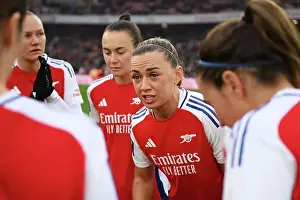 Arsenal Women V Aston Villa Women 2024-25 Prints: Arsenal v Aston Villa - Barclays Women's Super League