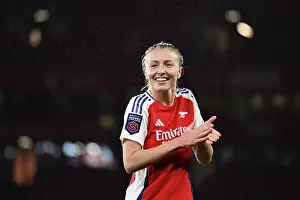 Arsenal Women V Aston Villa Women 2024-25 Prints: Arsenal v Aston Villa - Barclays Women's Super League