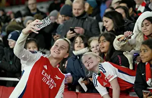 Arsenal Women V Aston Villa Women 2024-25 Prints: Arsenal v Aston Villa - Barclays Women's Super League