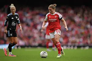 Arsenal Women V Aston Villa Women 2025-26 Prints: Arsenal v Aston Villa - Barclays Women's Super League Arsenal v Aston Villa - Barclays Women's Super League