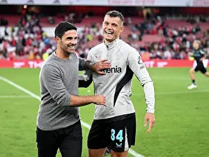 Arsenal V Bayer Leverkuse Friendly Match 2024-25 Prints: Arsenal v Bayer 04 Leverkusen - Pre-Season Friendly