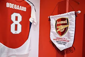 Arsenal V Bayer Leverkuse Friendly Match 2024-25 Prints: Arsenal v Bayer 04 Leverkusen - Pre-Season Friendly