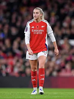Arsenal v Brighton & Hove Albion - Barclays Women's Super League Arsenal v Brighton & Hove Albion - Barclays Women's Super League