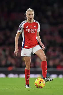 Arsenal v Brighton & Hove Albion - Barclays Women's Super League Arsenal v Brighton & Hove Albion - Barclays Women's Super League