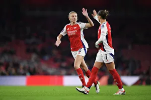 Arsenal v Brighton & Hove Albion - Barclays Women's Super League Arsenal v Brighton & Hove Albion - Barclays Women's Super League