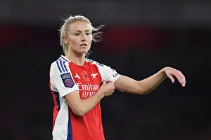 Arsenal v Brighton & Hove Albion - Barclays Women's Super League Arsenal v Brighton & Hove Albion - Barclays Women's Super League