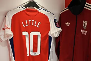 Arsenal v Brighton & Hove Albion - Barclays Women's Super League Arsenal v Brighton & Hove Albion - Barclays Women's Super League
