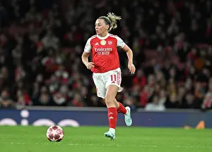 Arsenal Women V Chelsea Women - Champ Lge 2026 Prints: Arsenal v Chelsea - UEFA Women's Champions League 2025/26 Quarter-finals First Leg Arsenal v Chelsea - UEFA