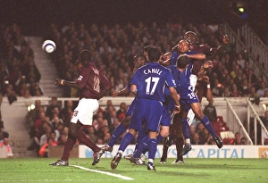 Campbell Sol Collection: Arsenal v Everton