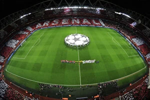 Arsenal v Bayern Munich 2013-14 Collection: Arsenal v FC Bayern Muenchen - UEFA Champions League Round of 16