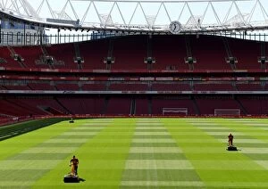 Images Dated 11th August 2017: Arsenal v Leicester City - Premier League