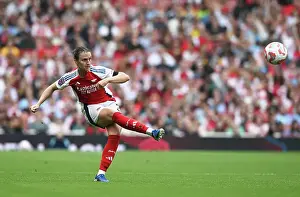 Arsenal Women V Manchester City Women 2024-25 Prints: Arsenal v Manchester City - Barclays Women's Super League
